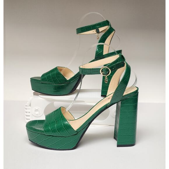 Guess Wgrestore-R Green Faux Leather Ankle Strap Platform Block Heel Sandals 11M - Picture 2 of 12